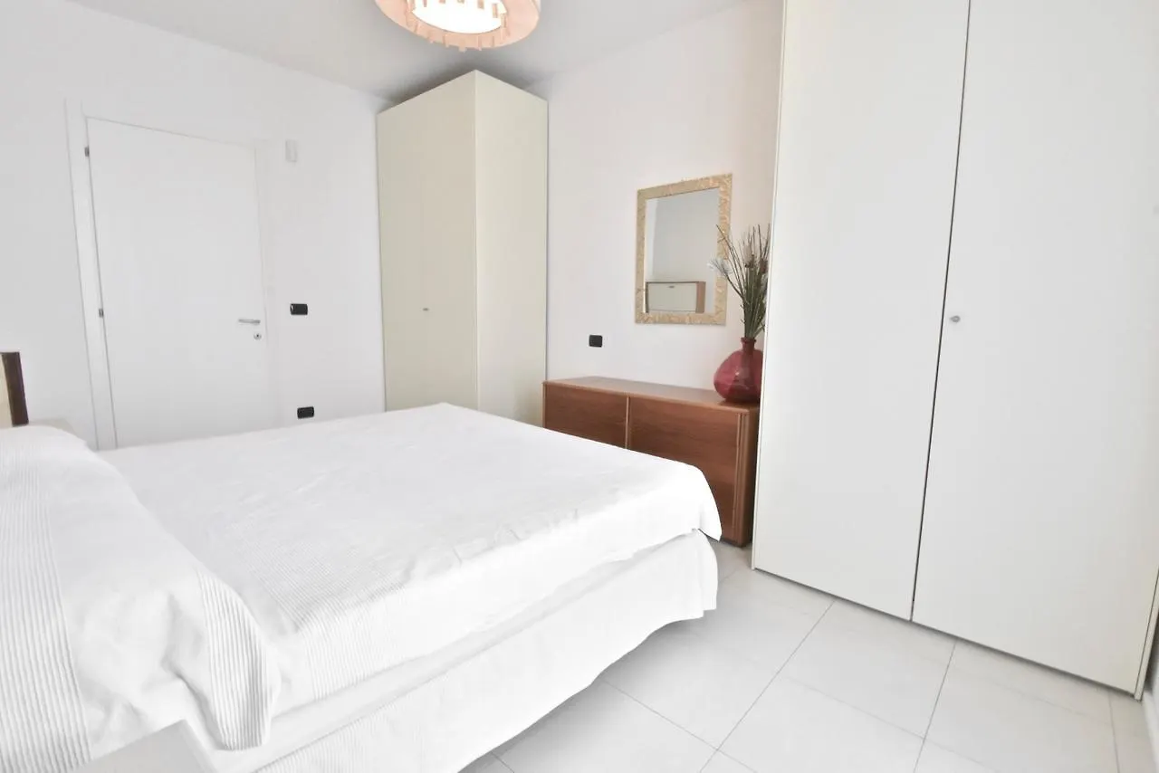 Liro Apartments Lido di Jesolo 0*,  Itálie
